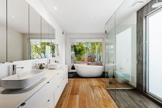 Minimalism Elevated: Modern Bathroom Trends for 2025